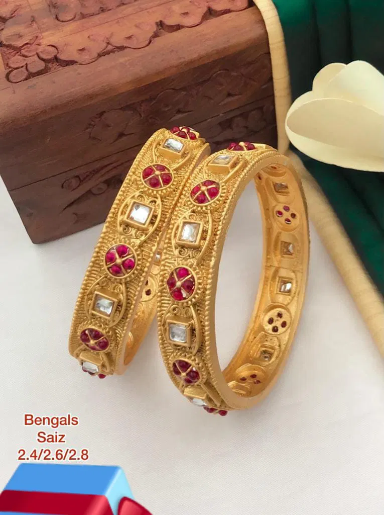 Fancy Design Matte Fancy Bangles Set Wholesalers In Delhi